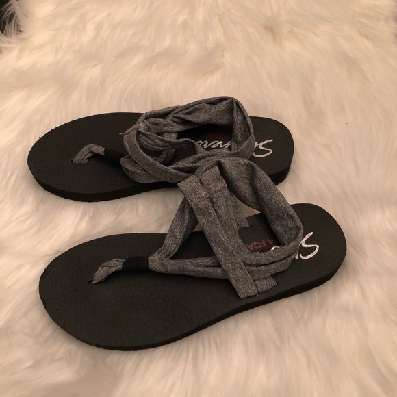 skechers yoga sandals